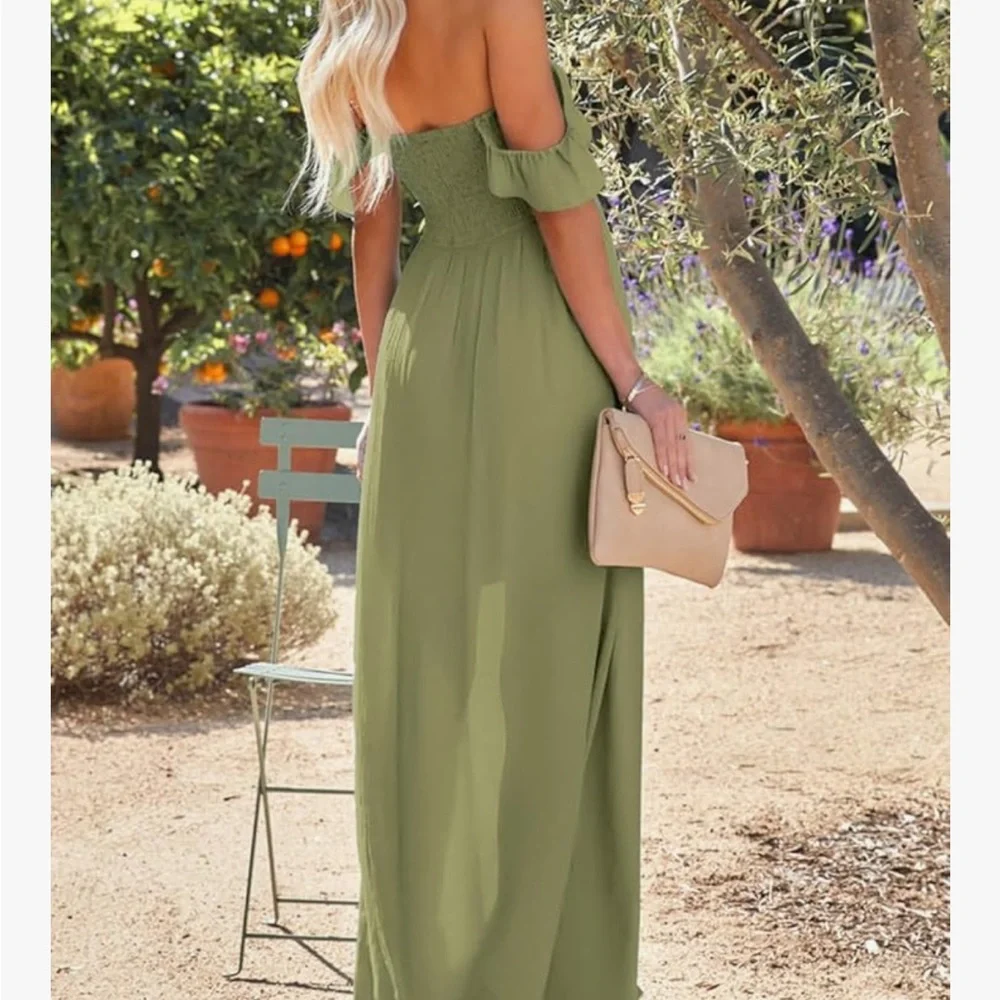 Elegant Green Off-Shoulder Maxi Dress - Picture 3 of 6